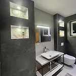 Rivus - Private Family Retreat Near