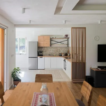 Rivus - Private Family Retreat Near Vila *