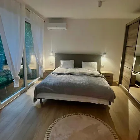 Rivus - Private Family Retreat Near