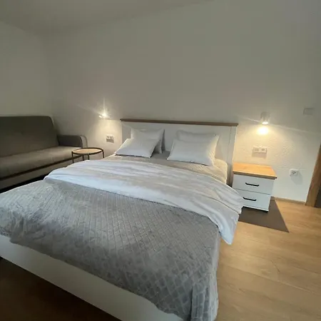 Rivus - Private Family Retreat Near