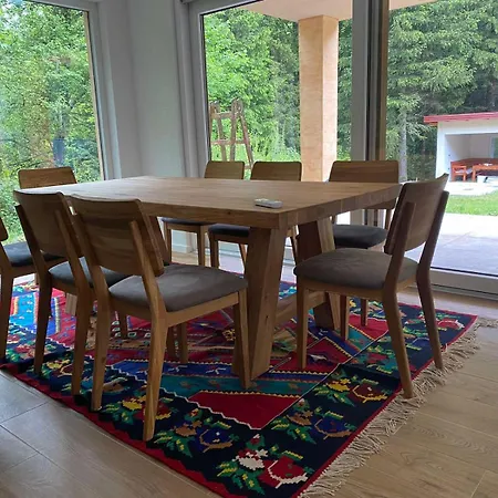 Vila Rivus - Private Family Retreat Near *
