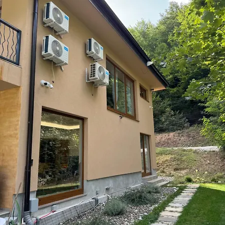 Rivus - Private Family Retreat Near Vila